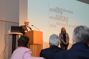 Publikumsdiskussion mit Prof. Günter Morsch.  